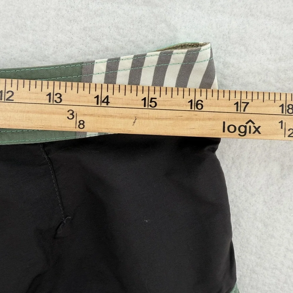 Patagonia Shorts Mens 33 Black Green Board Shorts Nylon Cargo Pocket Surf‎ Swim